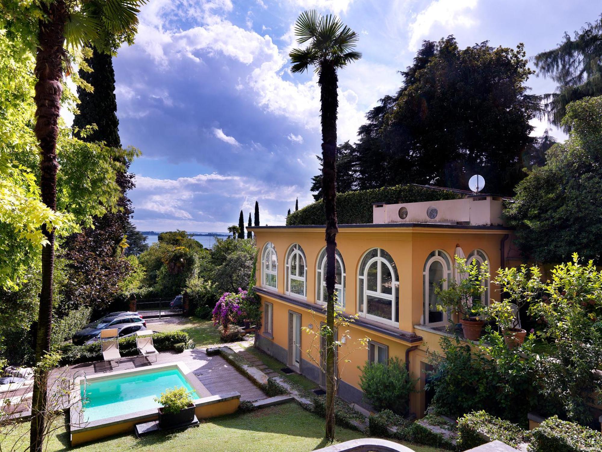 Ella In Luxury * Gardone Riviera